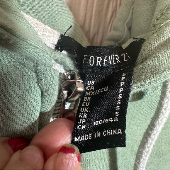 Forever 21 Cropped Green Zip Up Hoodie Size Small - Picture 3 of 8